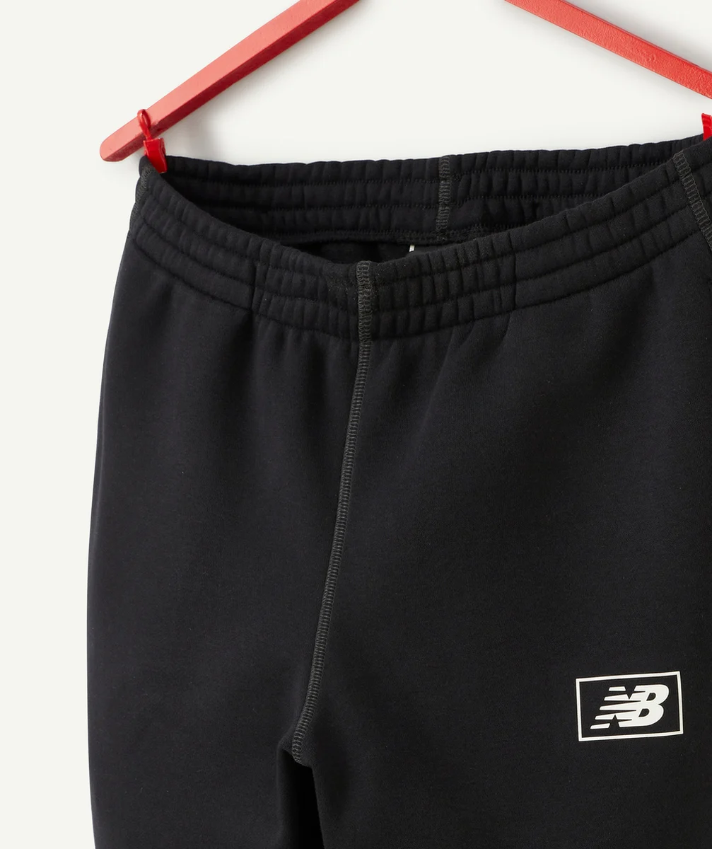 NEW BALANCEJOGGING NOIR ESSENTIALS ENFANT