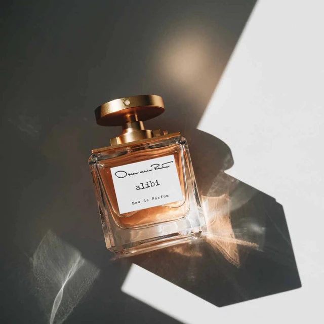 Alibi Eau de Parfum OSCAR DE LA RENTA