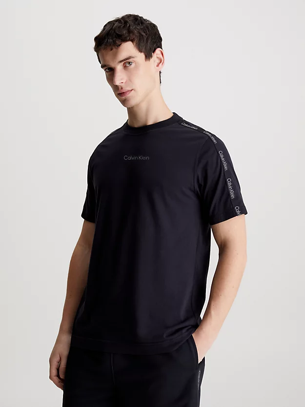 Camiseta de academia