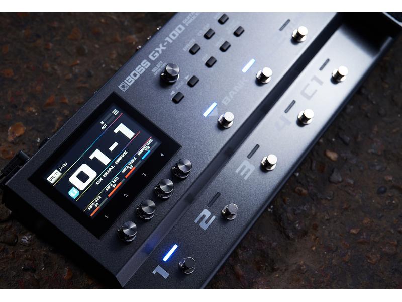 BOSS Effektgerät GX-100 Gitarreneffektprozessor mit neuen Farben für Ihren Sound