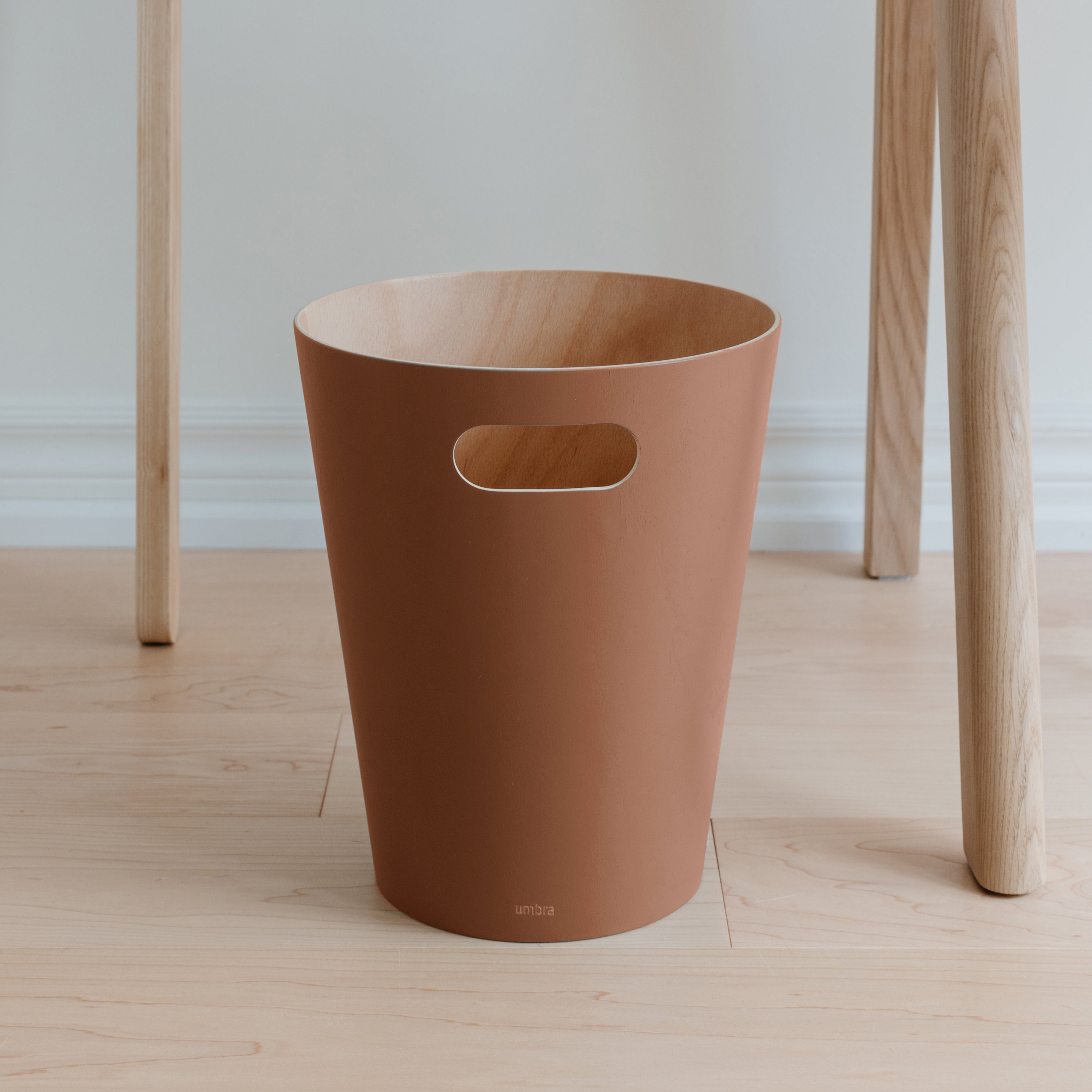 Umbra Woodrow Papierbak 7,5 L - Sierra
