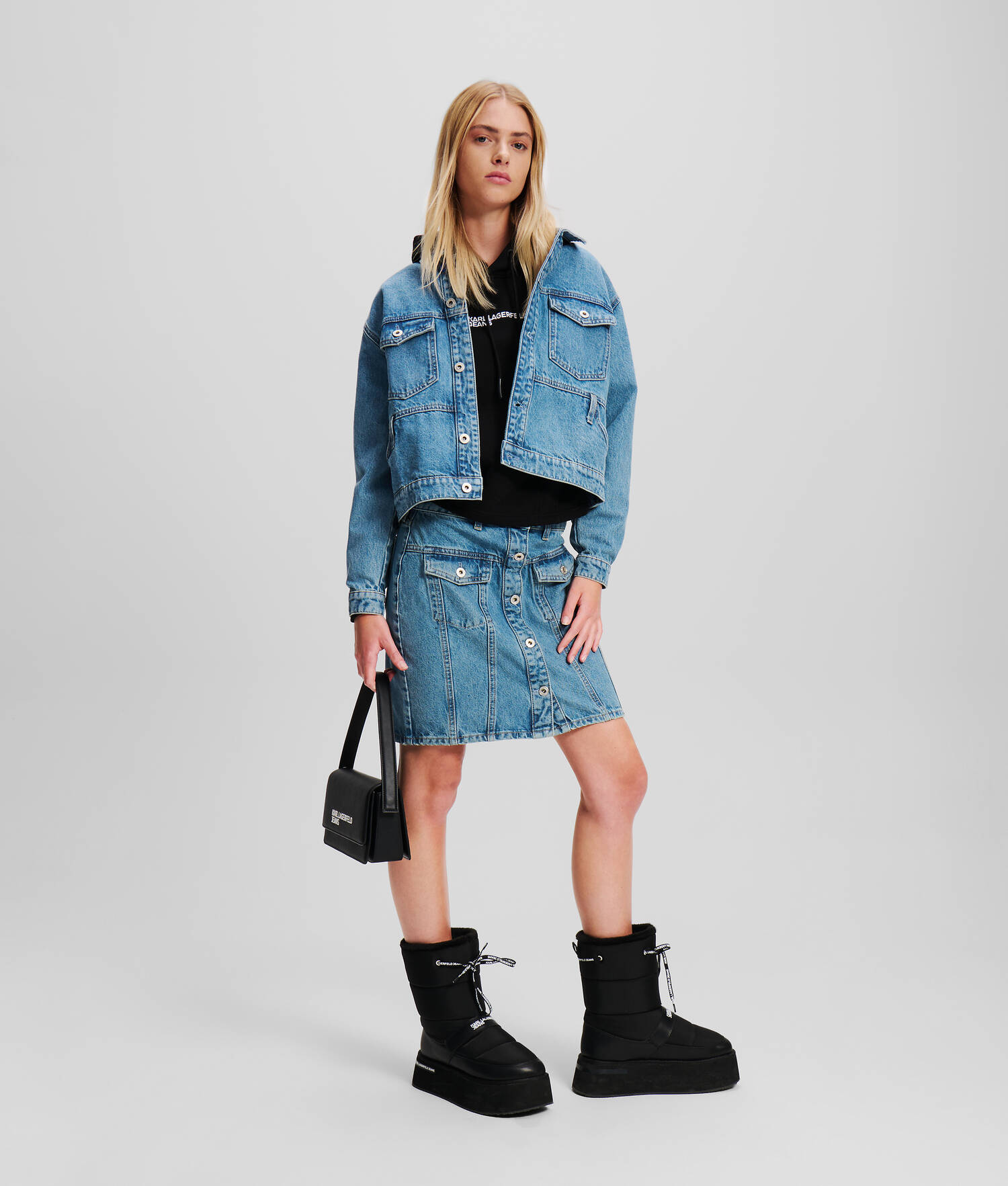 MINI-JUPE EN JEAN KLJ
