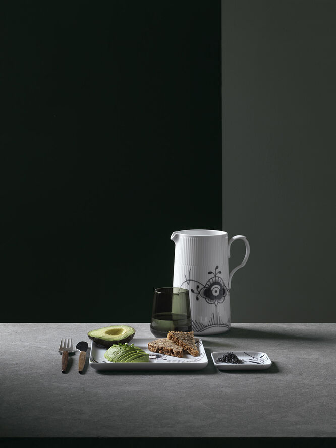 Royal Copenhagen Sort Mega Riflet 20 cm Firkantet tallerken Hvid