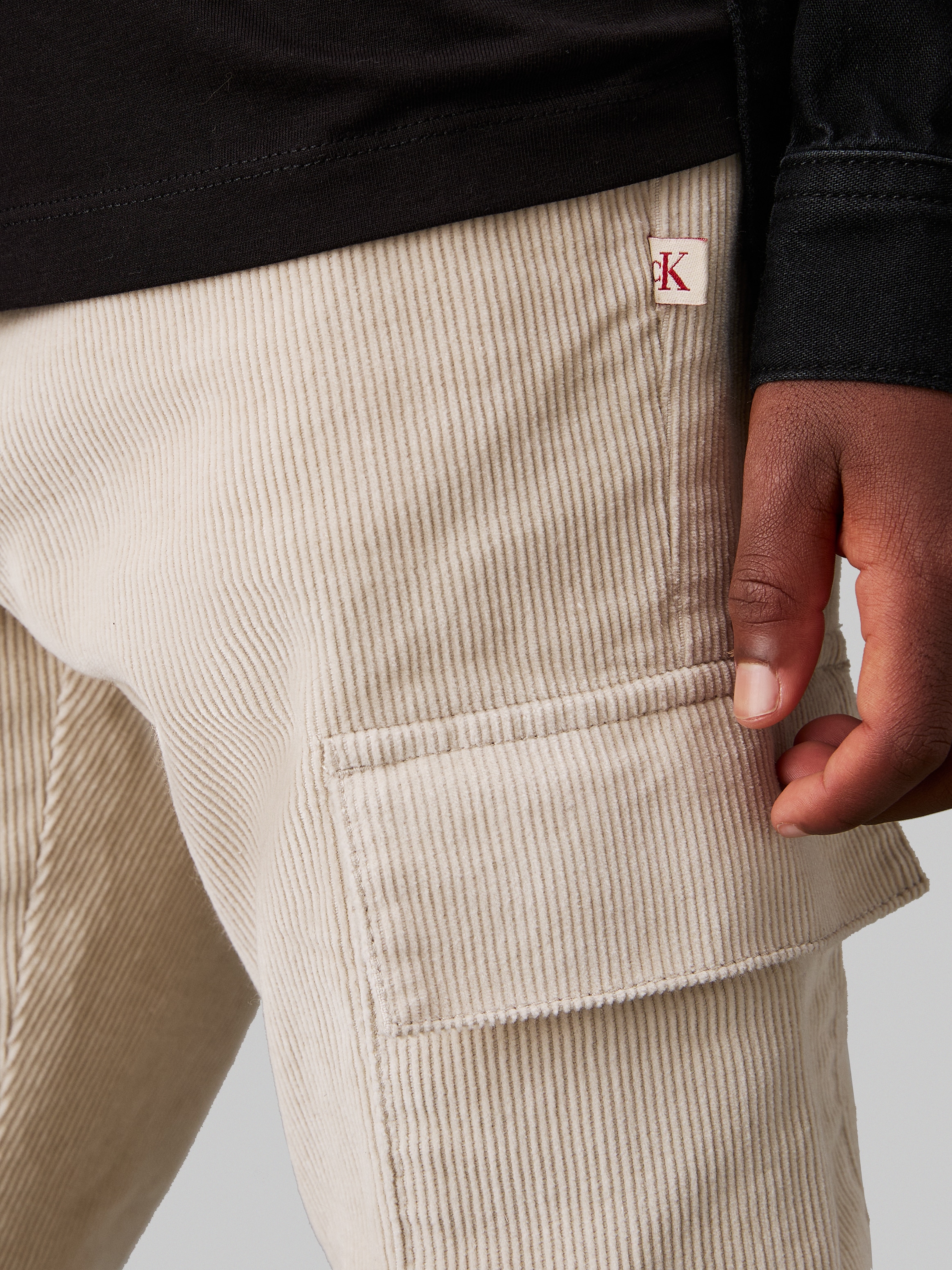 Calvin Klein Jeans Cargohose »Corduroy Straight Cargo Pants«  für Kinder bis 16 Jahre und mit Logoprägung