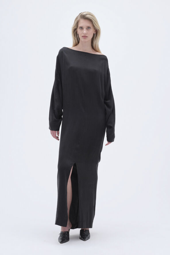 REMAIN Bat Sleeve Dress Black