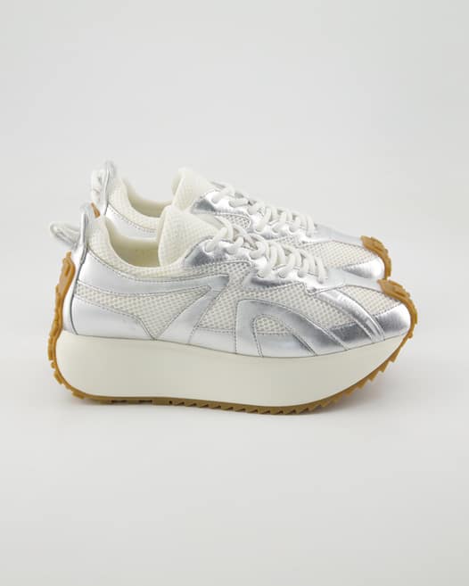 Inuikii Maribella Runner Metallic Sneaker in Silber