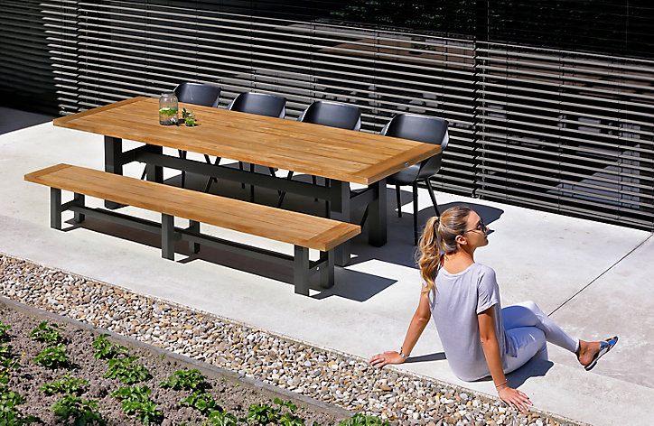 Table de jardin Yasmani en bois coloris marron et anthracite L.300 x l.100 x H.76 cm