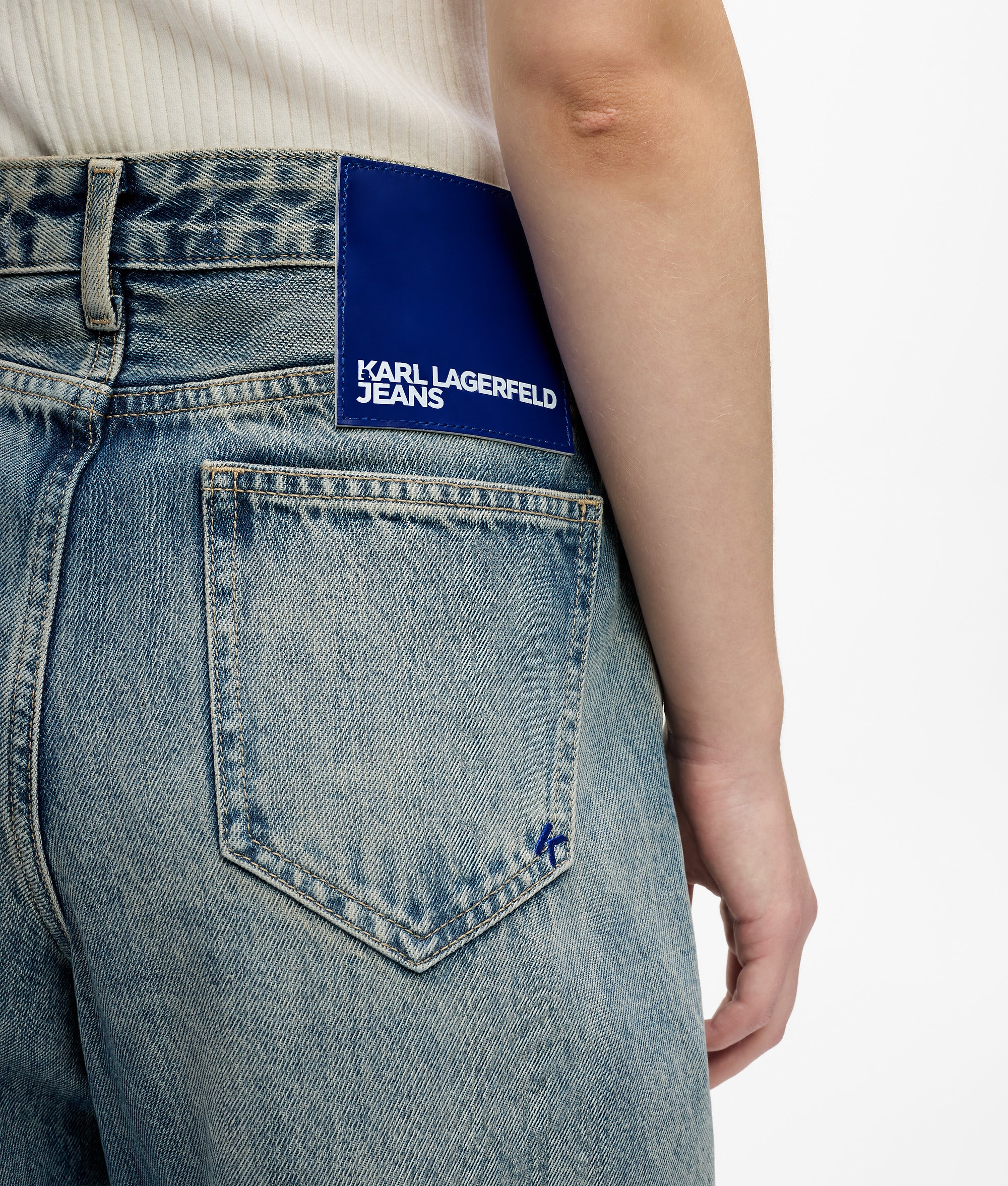 Relaxed jeans met halfhoge taille