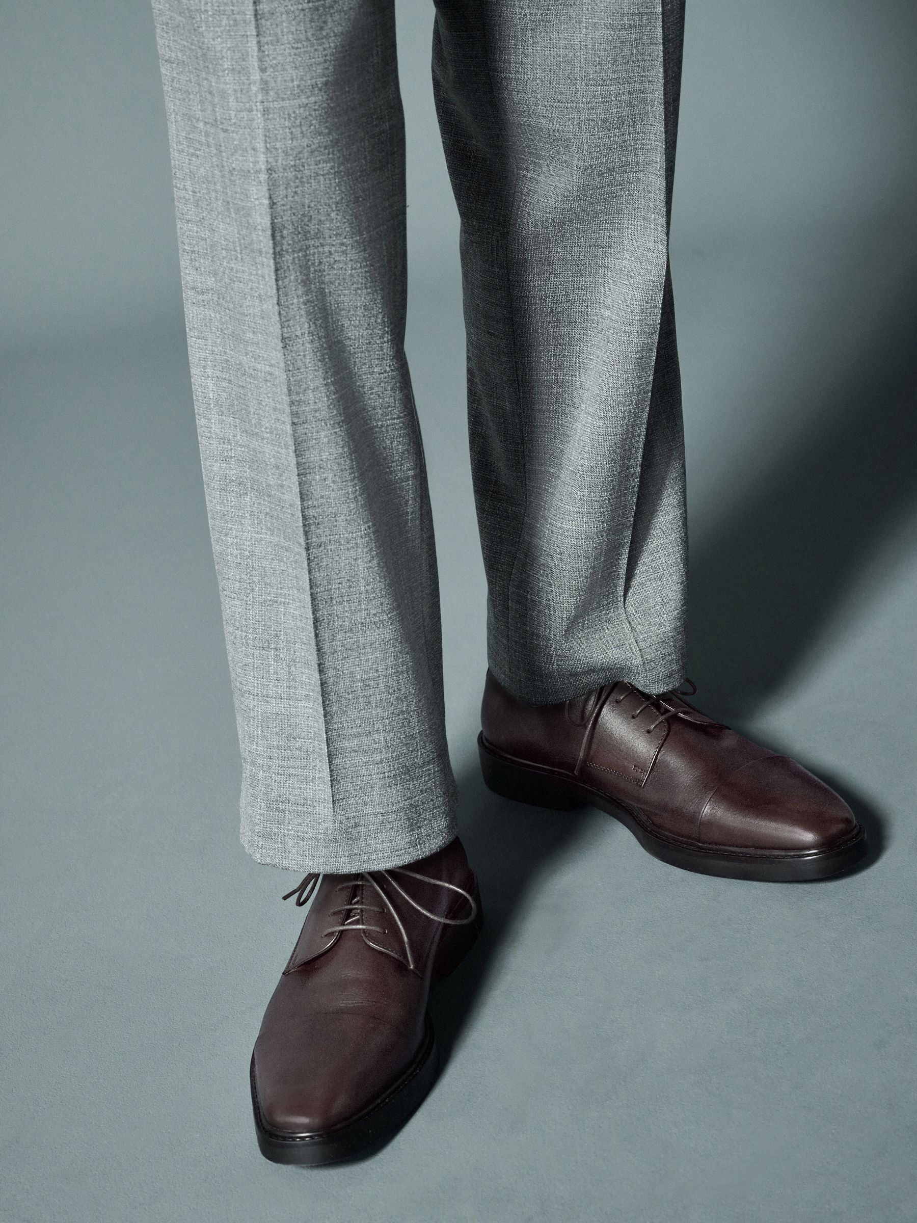 Bruin - Leren schoenen met contrasterende neus
