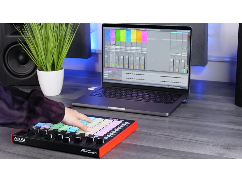 Akai Controller APC Mini – MK2 Ultimative, kompakte Lösung für die Musikproduktion in jeder Umgebung