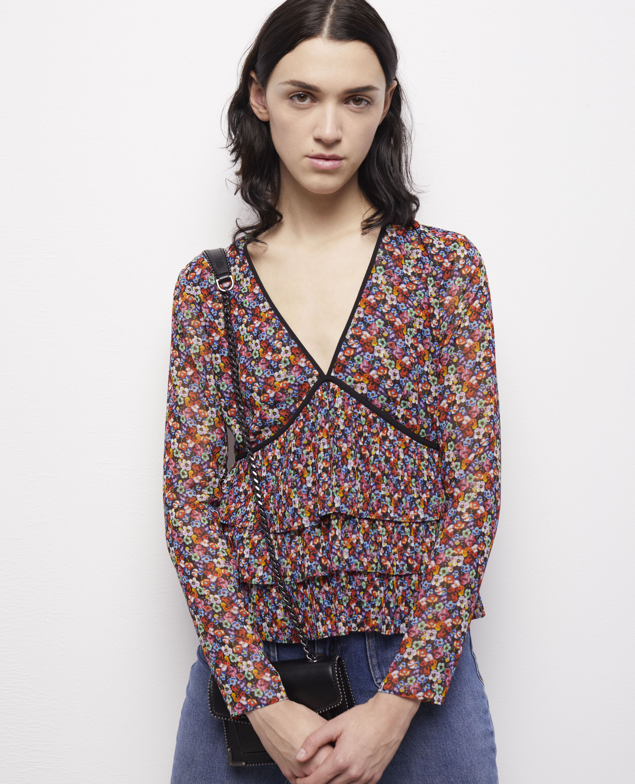 Top multicolore à volants plissés