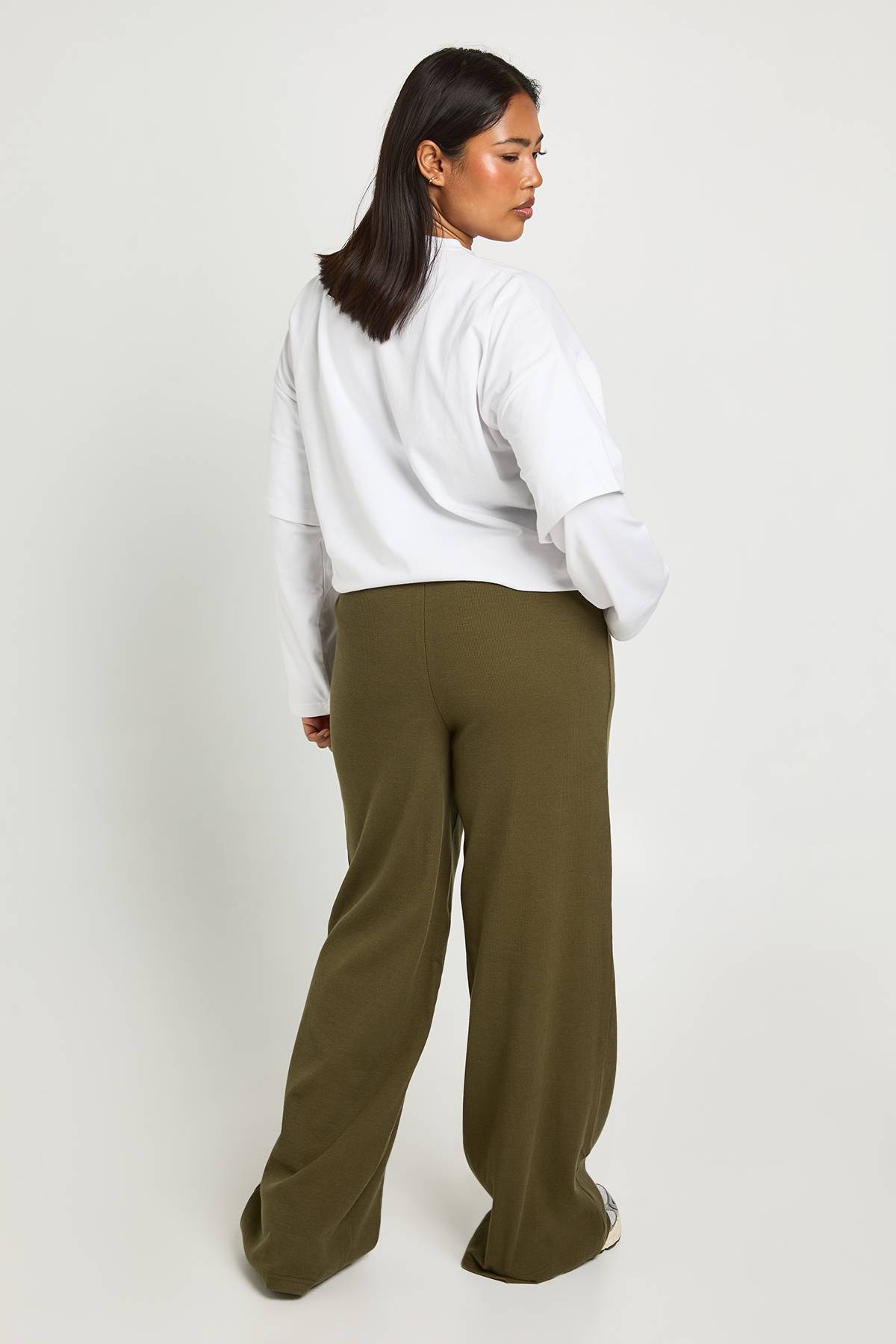 boohoo Pantalon Droit Côtelé Basique Grande Taille