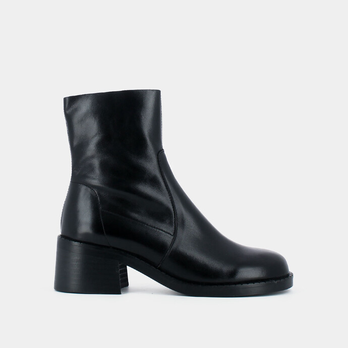 Bottines à talons  en cuir noir