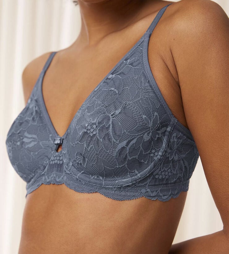 Triumph Amourette Charm T W02 Cloudy blue