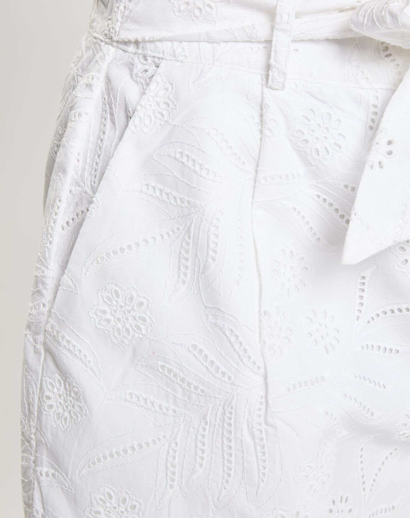 Tommy Hilfiger Short large Broderie Anglaise blanc