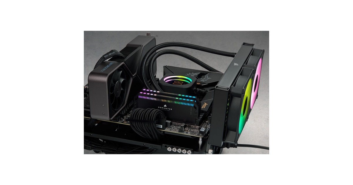 Corsair64 GB DDR5-5200 Kit werkgeheugen  (Zwart, CMT64GX5M2B5200C40, Dominator Platinum RGB)