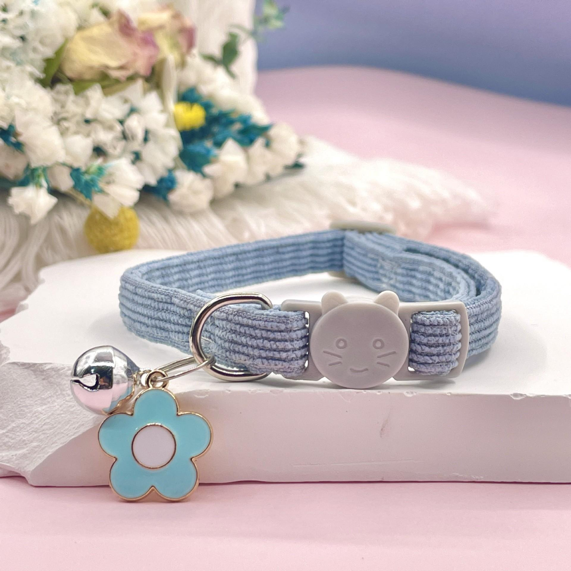 Verstellbares Kord Katzen Halsband mit Blume / Glöckchen - Blau