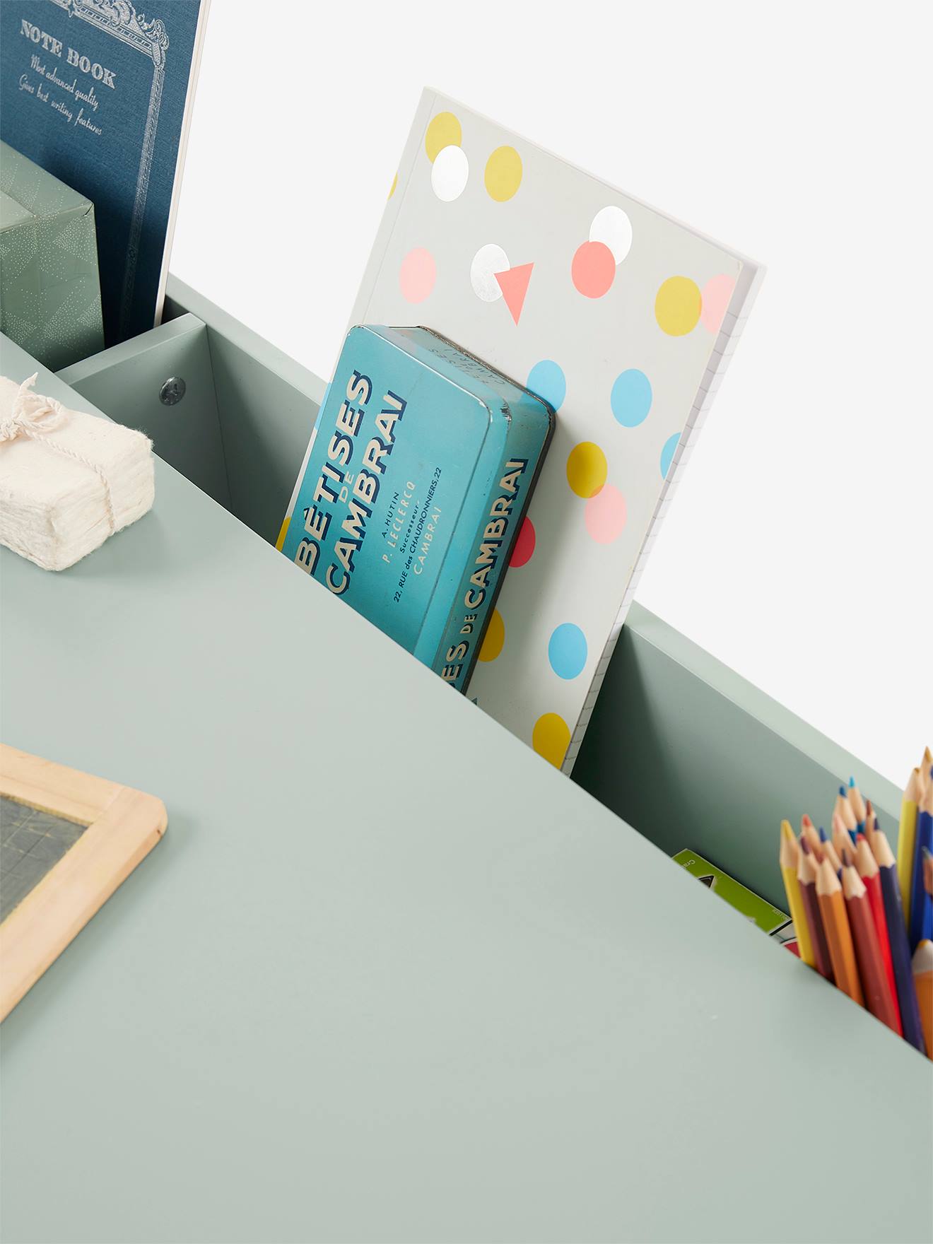 Carteira escolar especial para o ensino fundamental, modelo ARCHITEKT LINE, lisa, azul escuro.