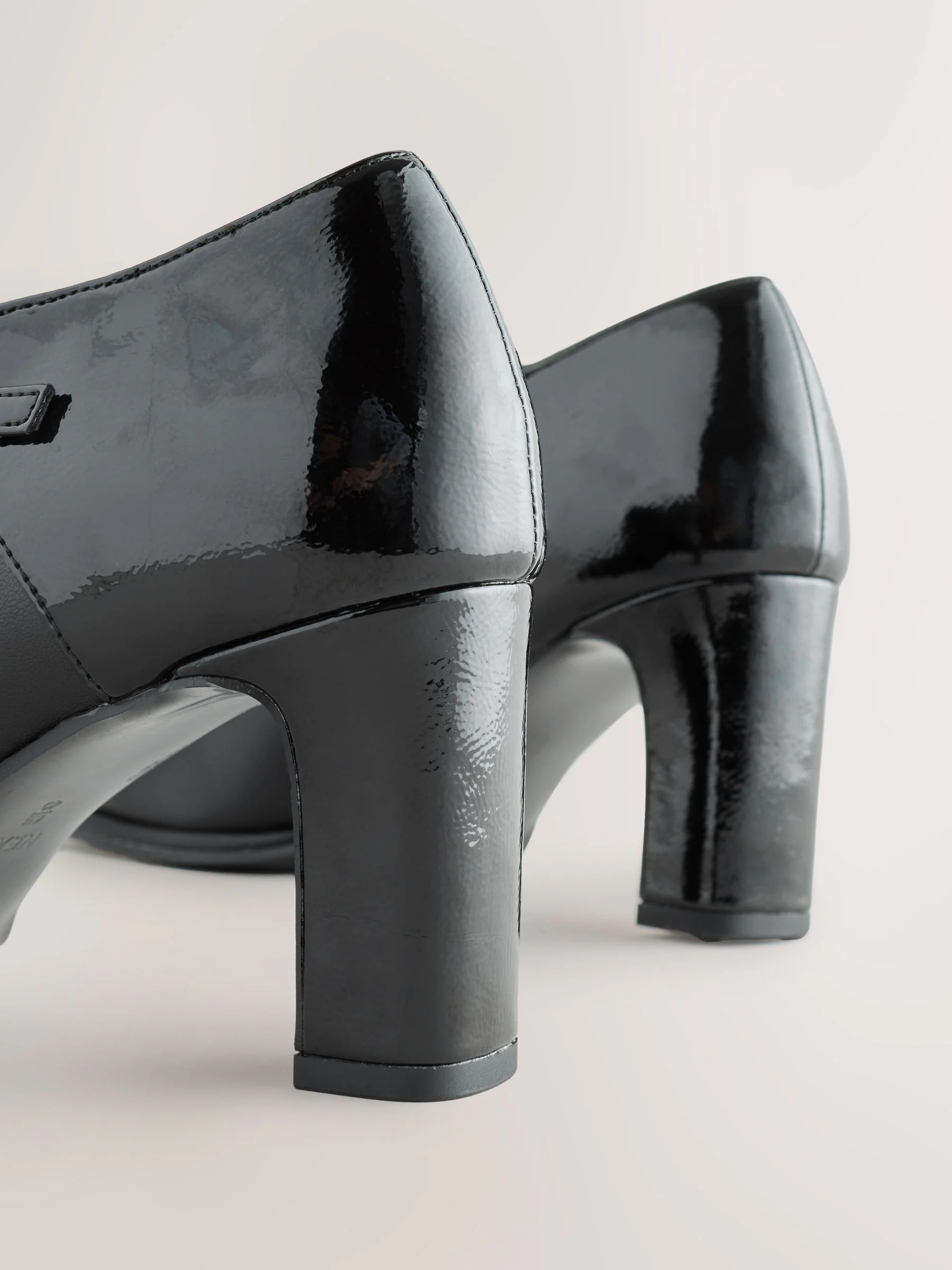 Zwart - Forever Comfort® Round Toe Block Heel Buckle Detail Shoe Boots