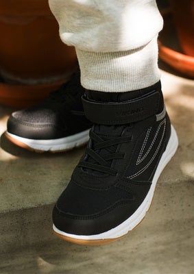 Viking Hovet Mid 1V WP Sneakers, Svart
