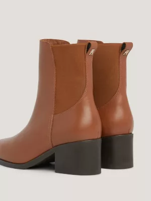 Botas Chelsea Essenciais de Couro com Controle de Temperatura