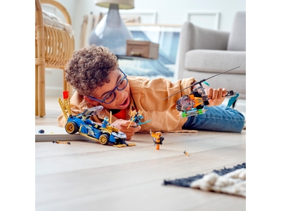 LEGO Jay en Nya’s racewagen EVO (71776)