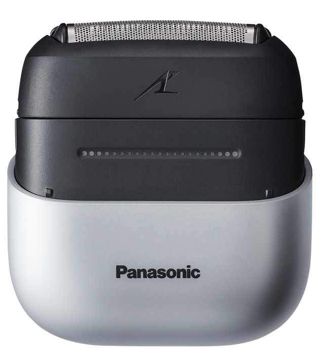 Panasonic Elektrorasierer »ES-CM3BKS503« Kompakt, 3 Edelstahlklingen, USB-Laden (Typ-C), Touch Control