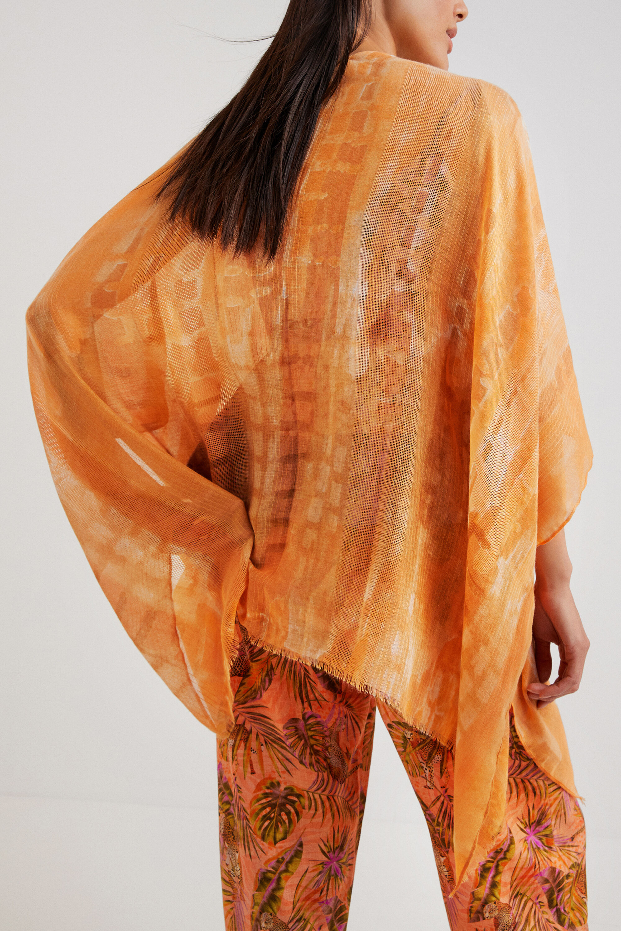 Caftan tie and dye