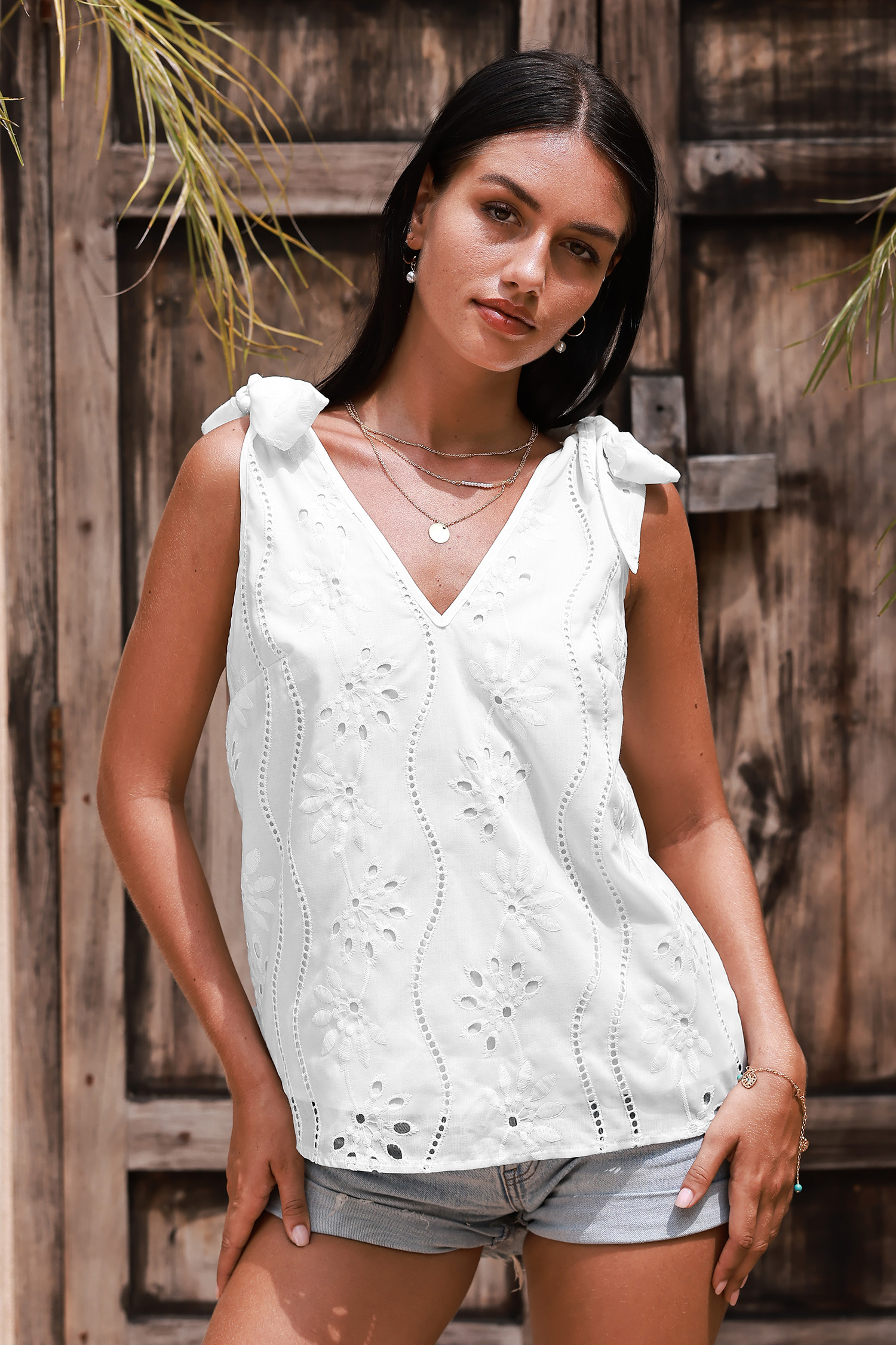 Haut à nouer sur les épaules en coton à œillets blanc