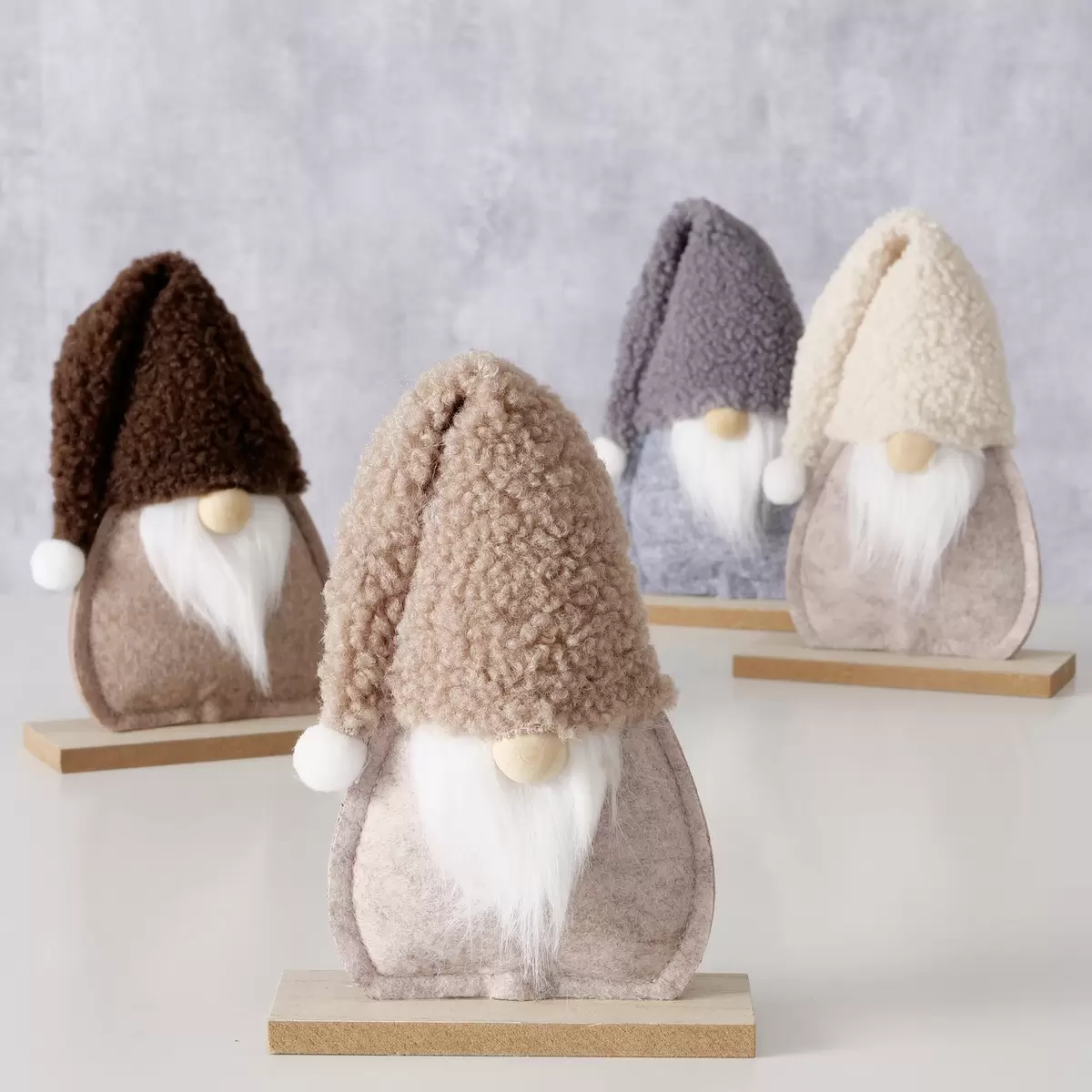 Wichtel Fred beige,braun,dunkelbraun,grau