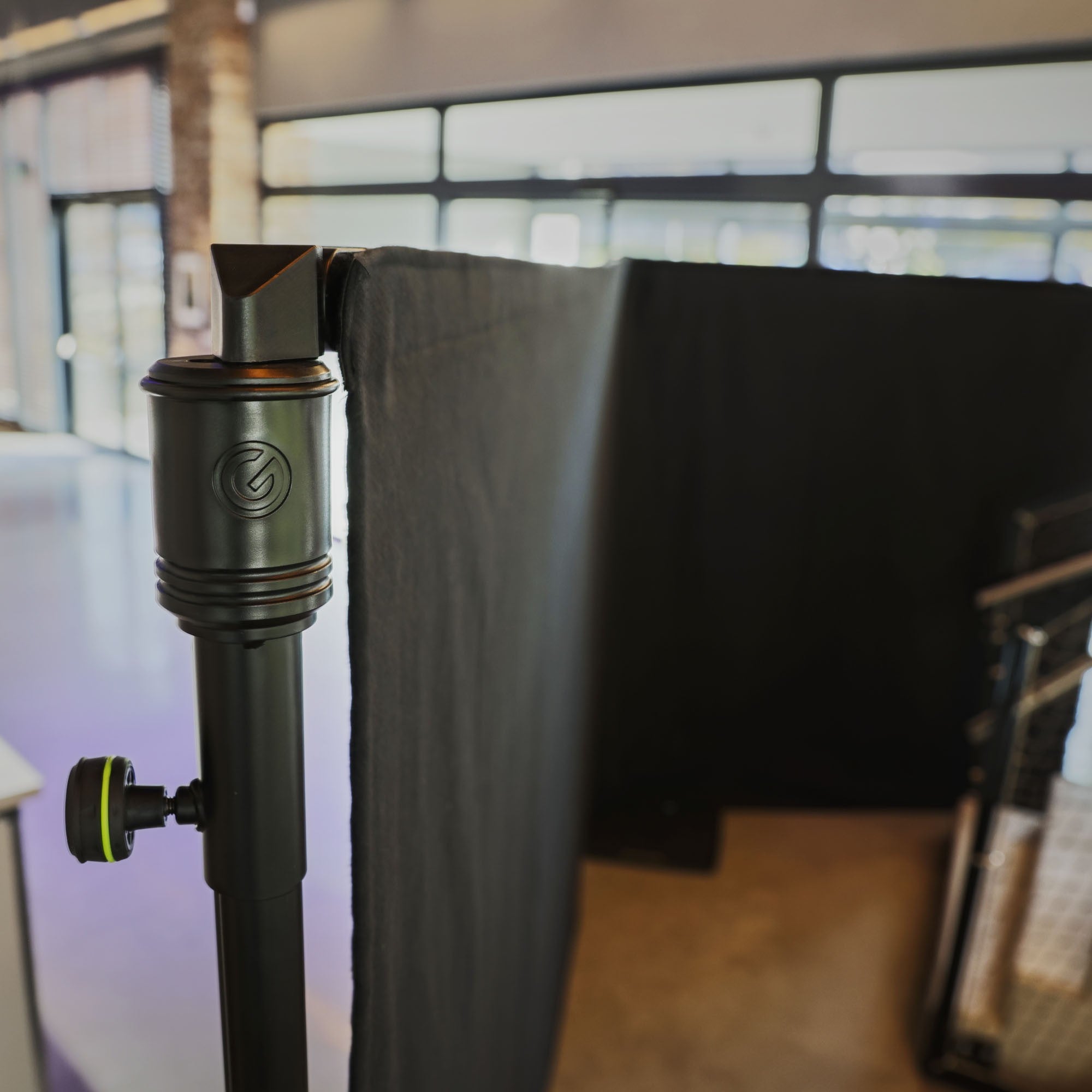 Gravity PAD T horizontale telescopische stang voor gordijnsystemen