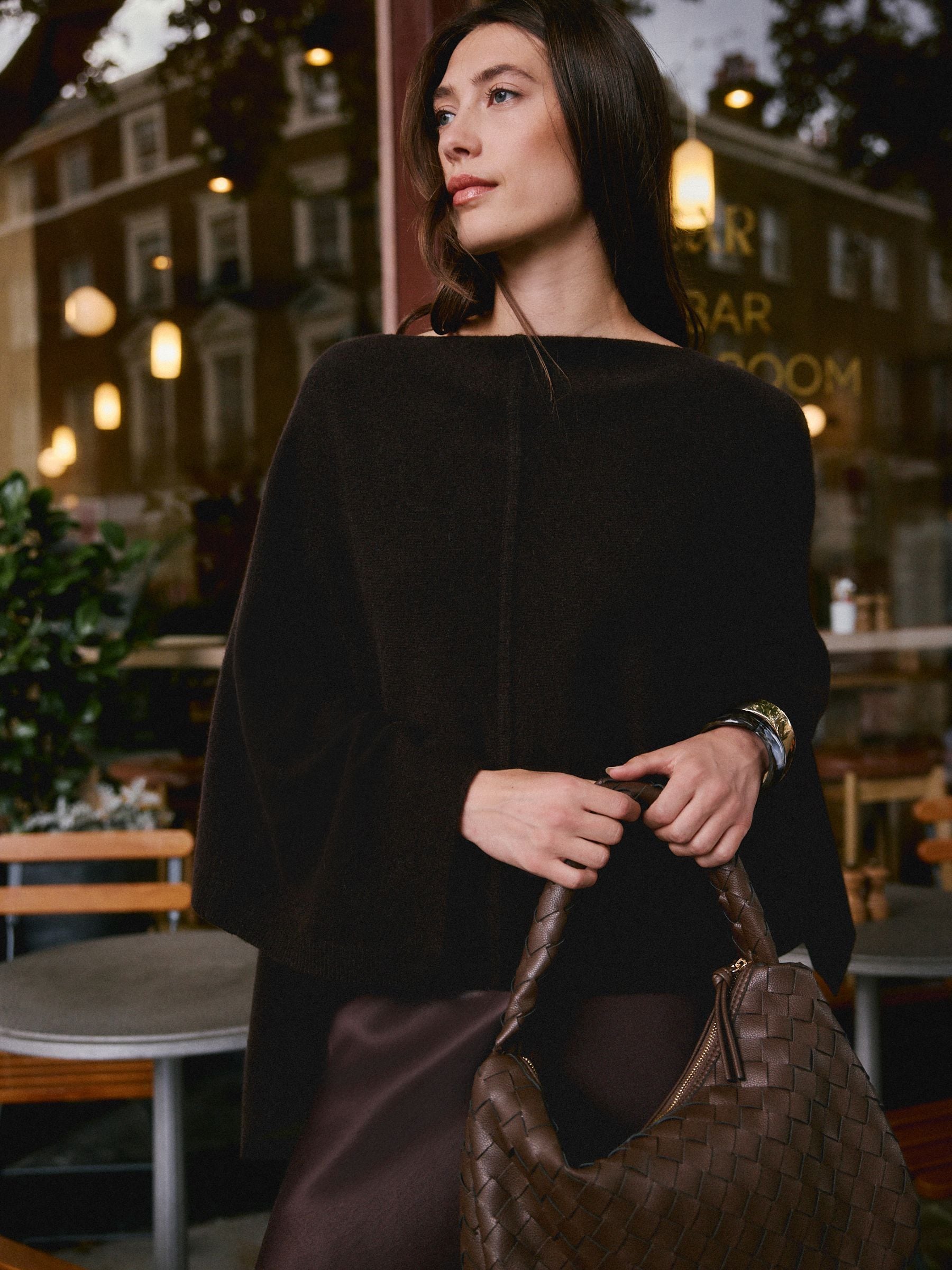 Chocoladebruin - N. Premium asymmetrische poncho van wol Blend met kasjmier