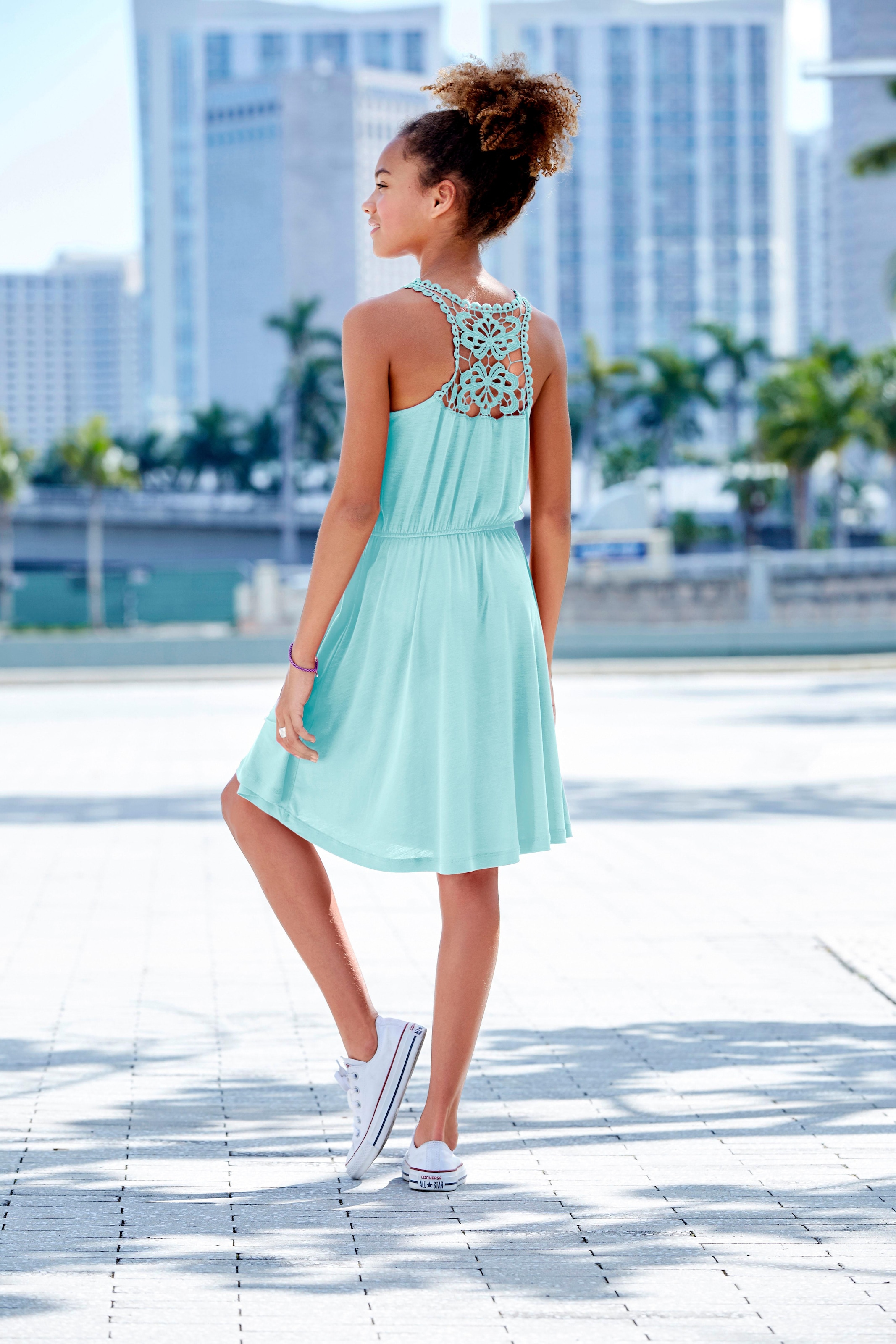 KIDSWORLD Jerseykleid », Viskosekleid für Mädchen« kniefrei,  romantisch,  aus Viskose,  breite Träger