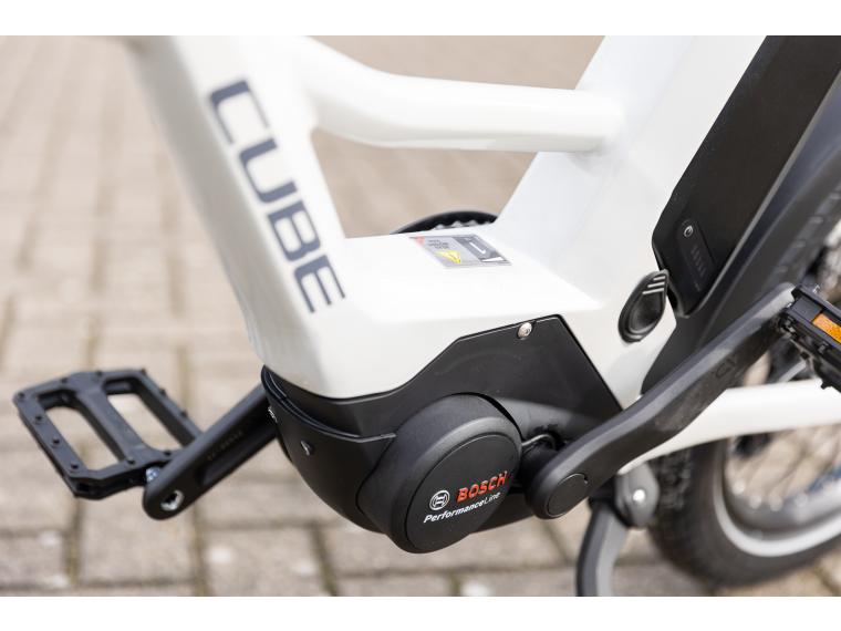 Cube Compact Hybrid 500