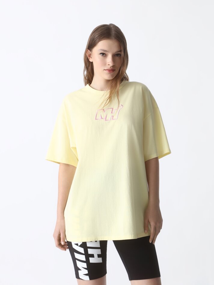 Camiseta Maxi Print Miami Heat NBA - Amarelo Pastel