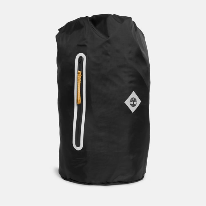 Mochila de viagem leve e unissex na cor preta.