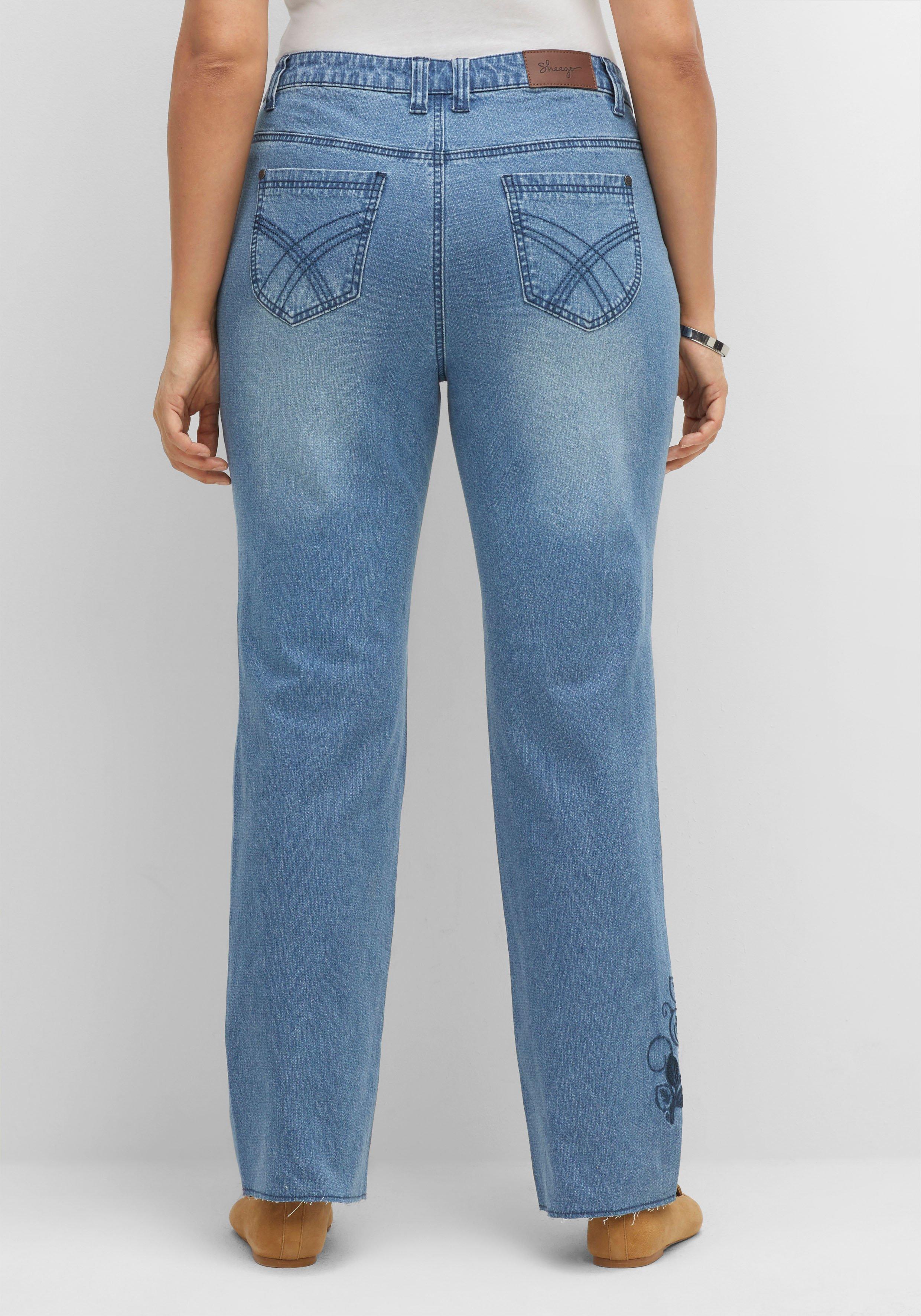 Gerade Jeans mit Blumenstickereien