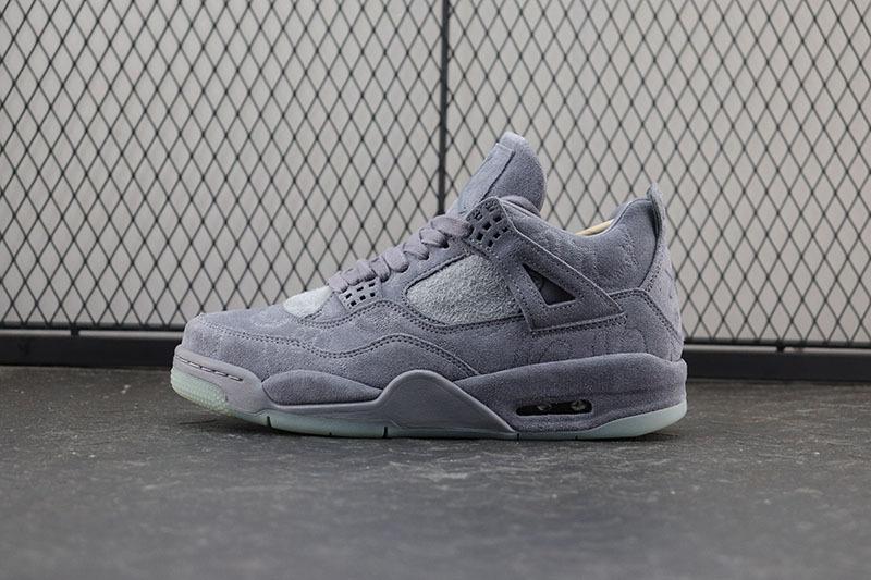 Jordan 4 Retro Kaws
