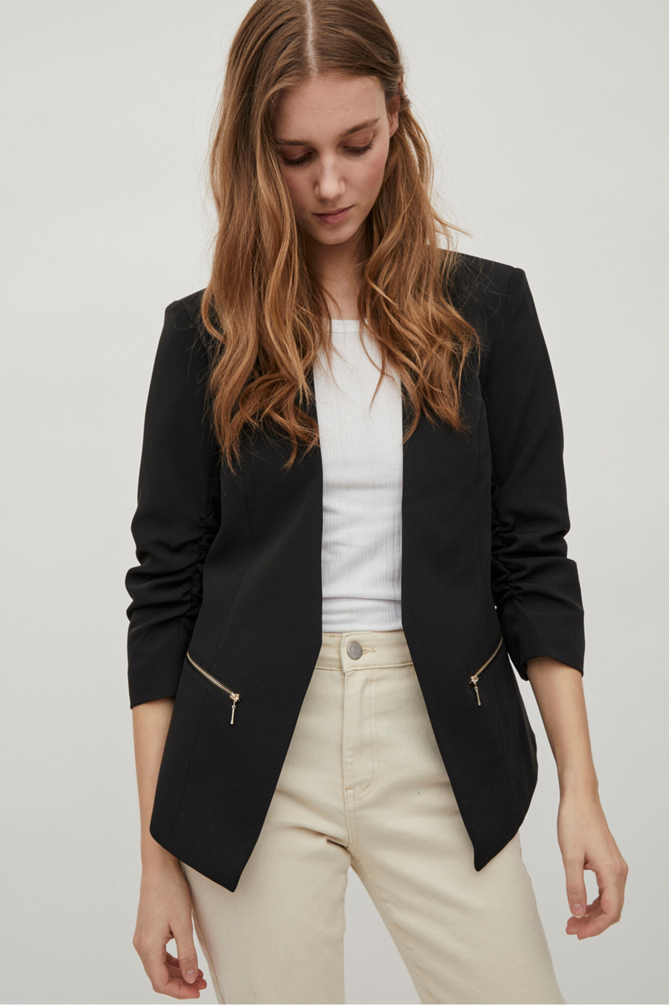 Blazer feminino com lapela - Preto