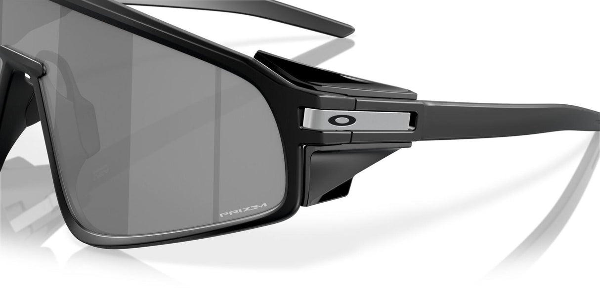 Oakley<br>Latch Panel