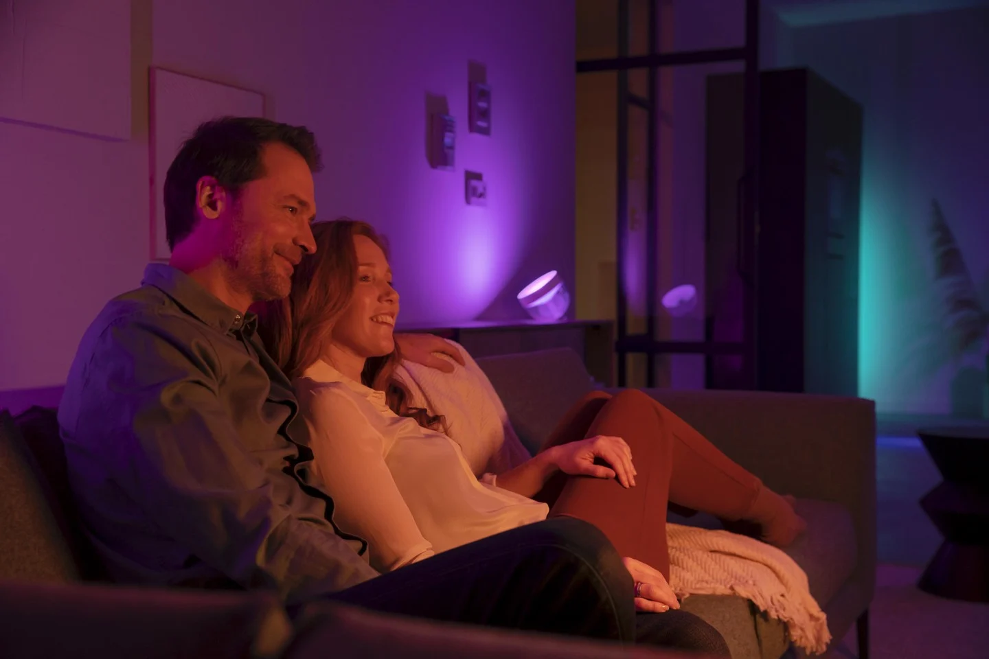 Philips Hue - Iris Table Lamp Gen4 - White & Color Ambiance - Bluetooth