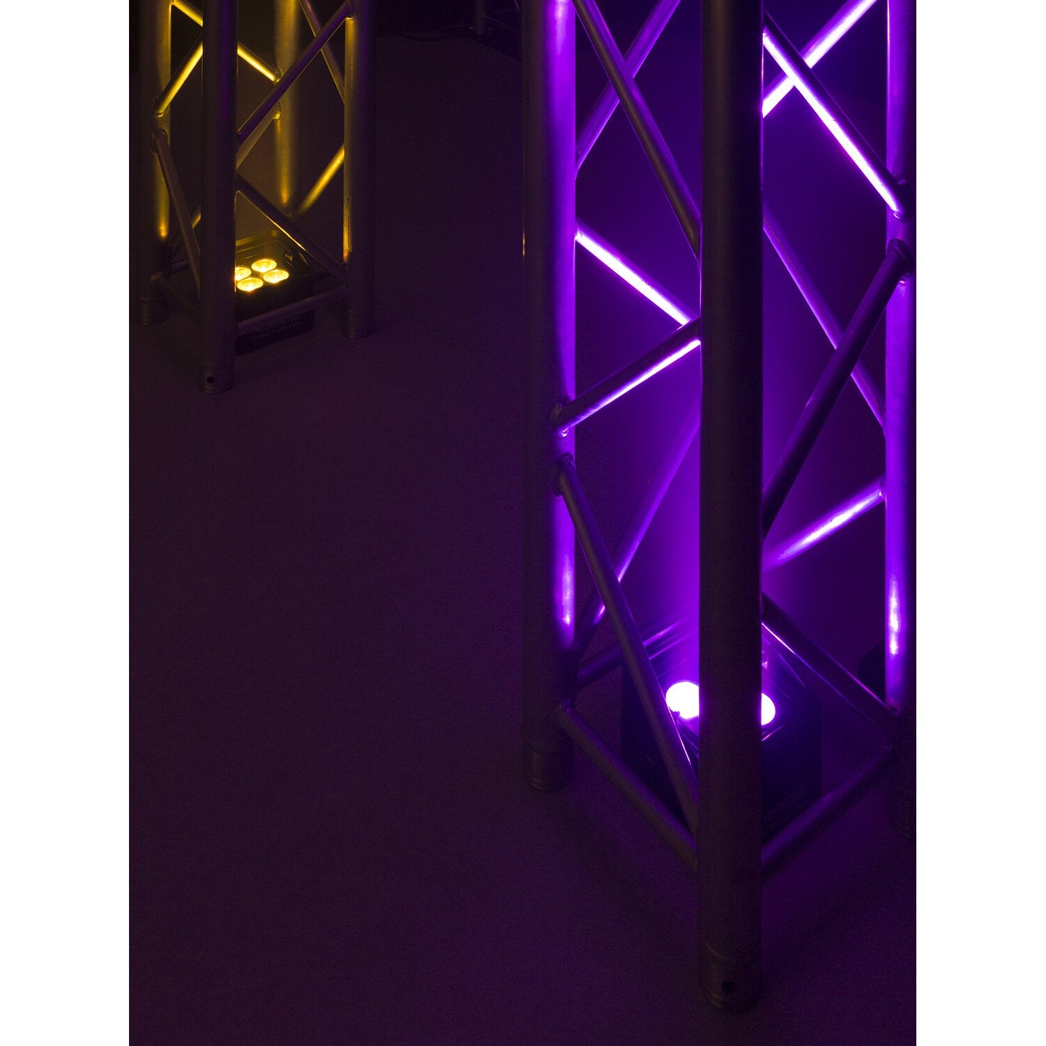 BeamZ TP46 Truss Par LED RGB+UV spotverlichting
