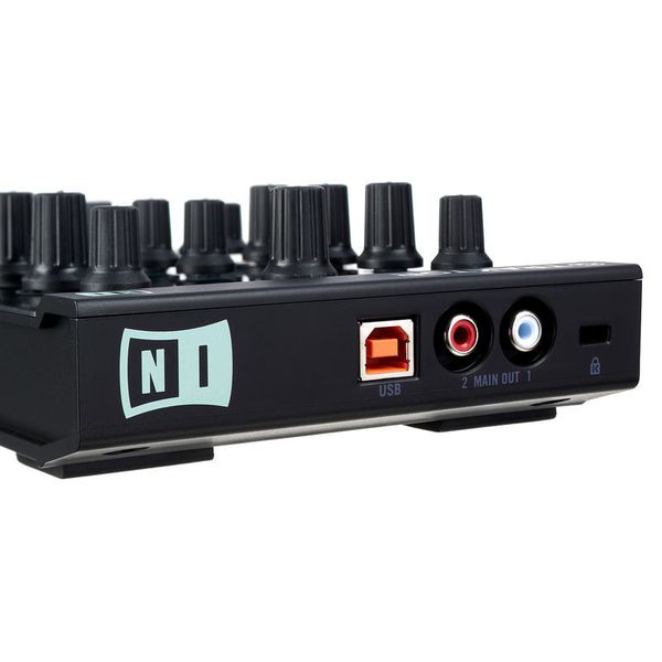 Native Instruments Traktor Kontrol Z1