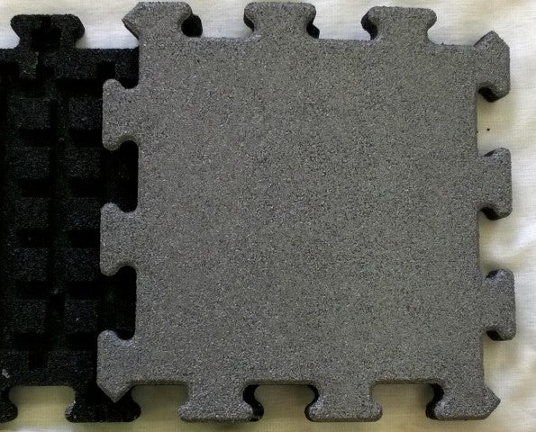 Zwarte rubberen tegel 25 mm - 50 x 50 cm - Puzzelsysteem middenstuk