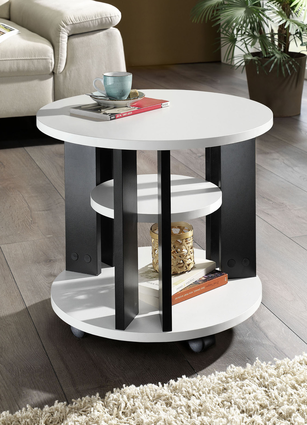 Couchtisch mit 2 Ablageflächen und 4 Rollen