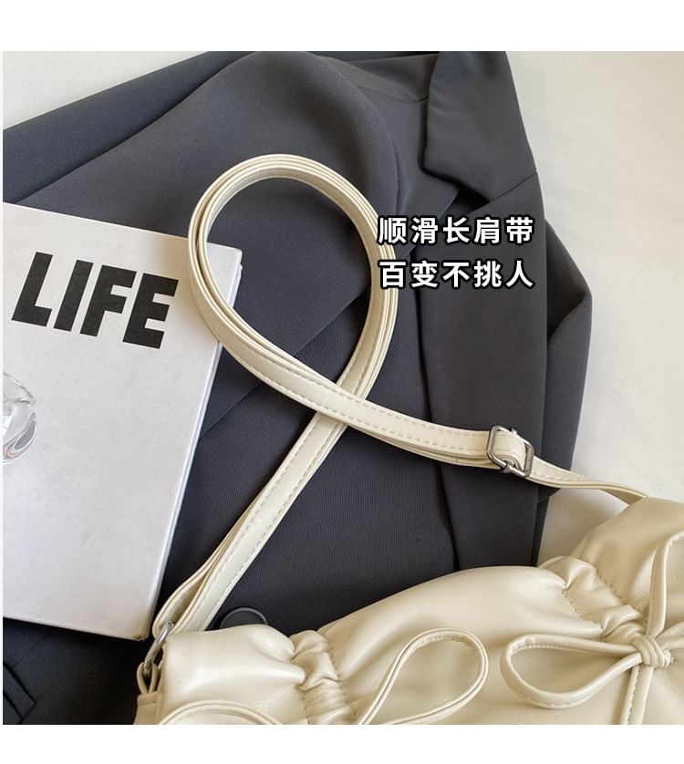 FAYLE - Crossbodytas van imitatieleer met flaplint