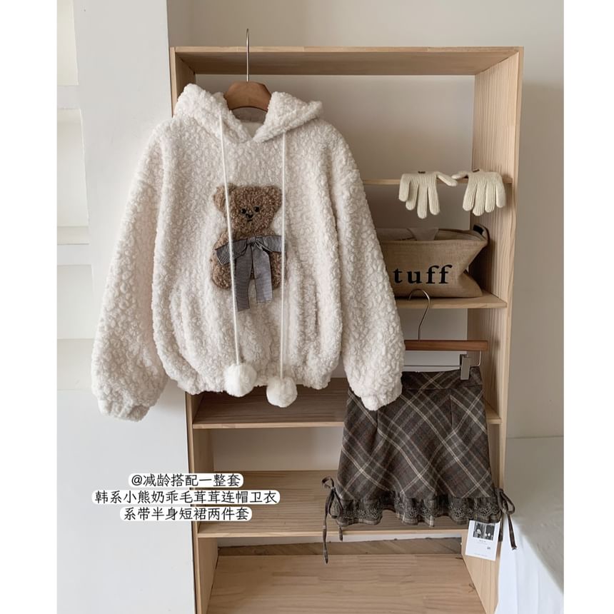 Dute - Set: Fleece hoodie met beerpatroon + geruite mini-A-lijn rok met hoge taille en ruches