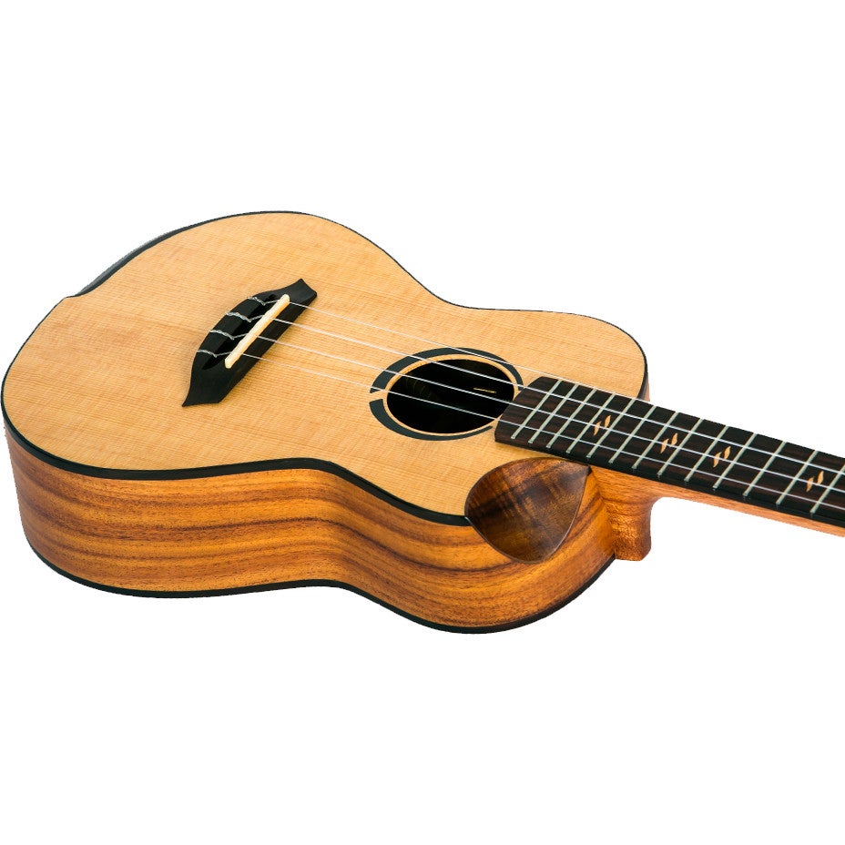 Flight Princess Series Victoria EQ-A Concert elektrisch-akoestische concert ukelele met gigbag