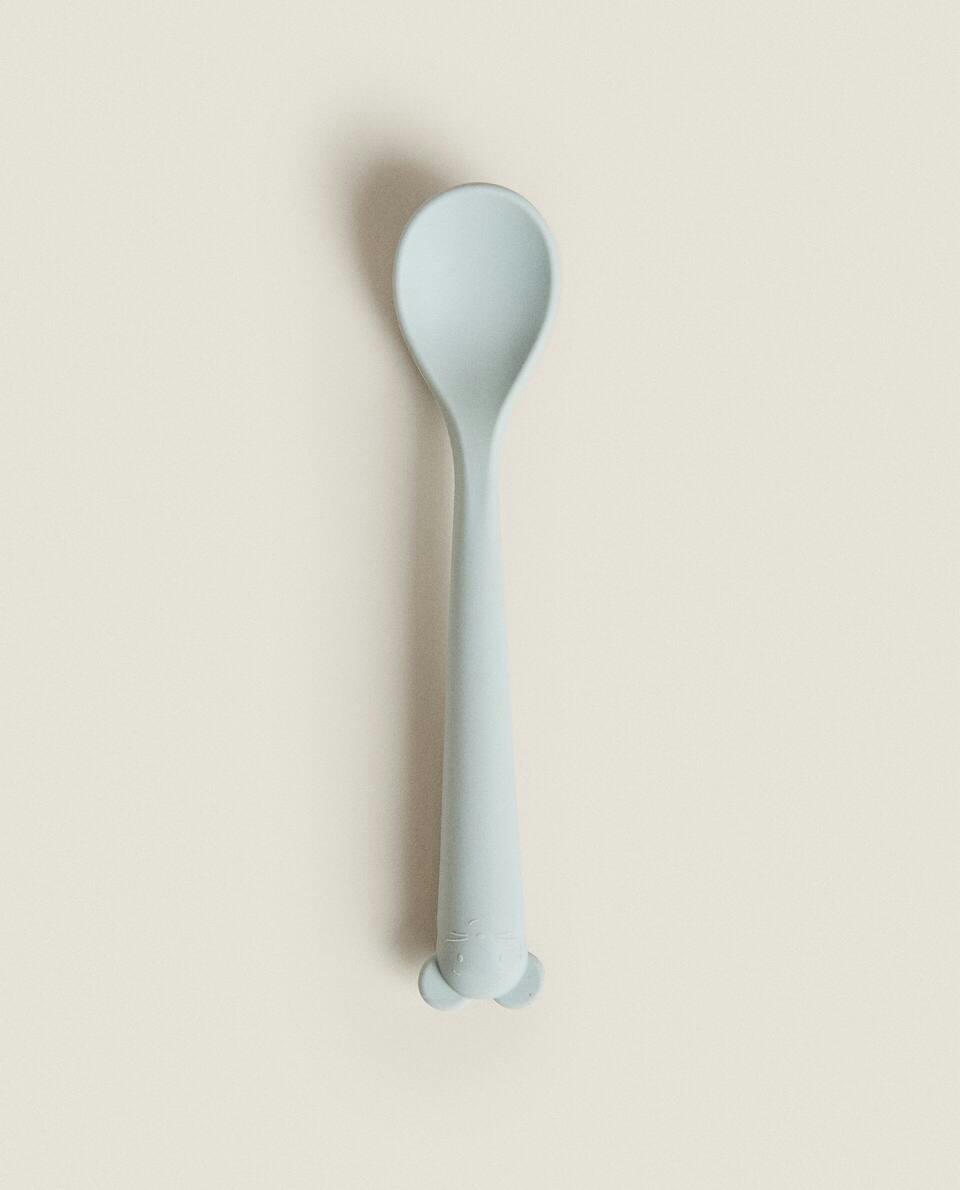 COLHER DE SILICONE EM FORMATO DE MORCEL