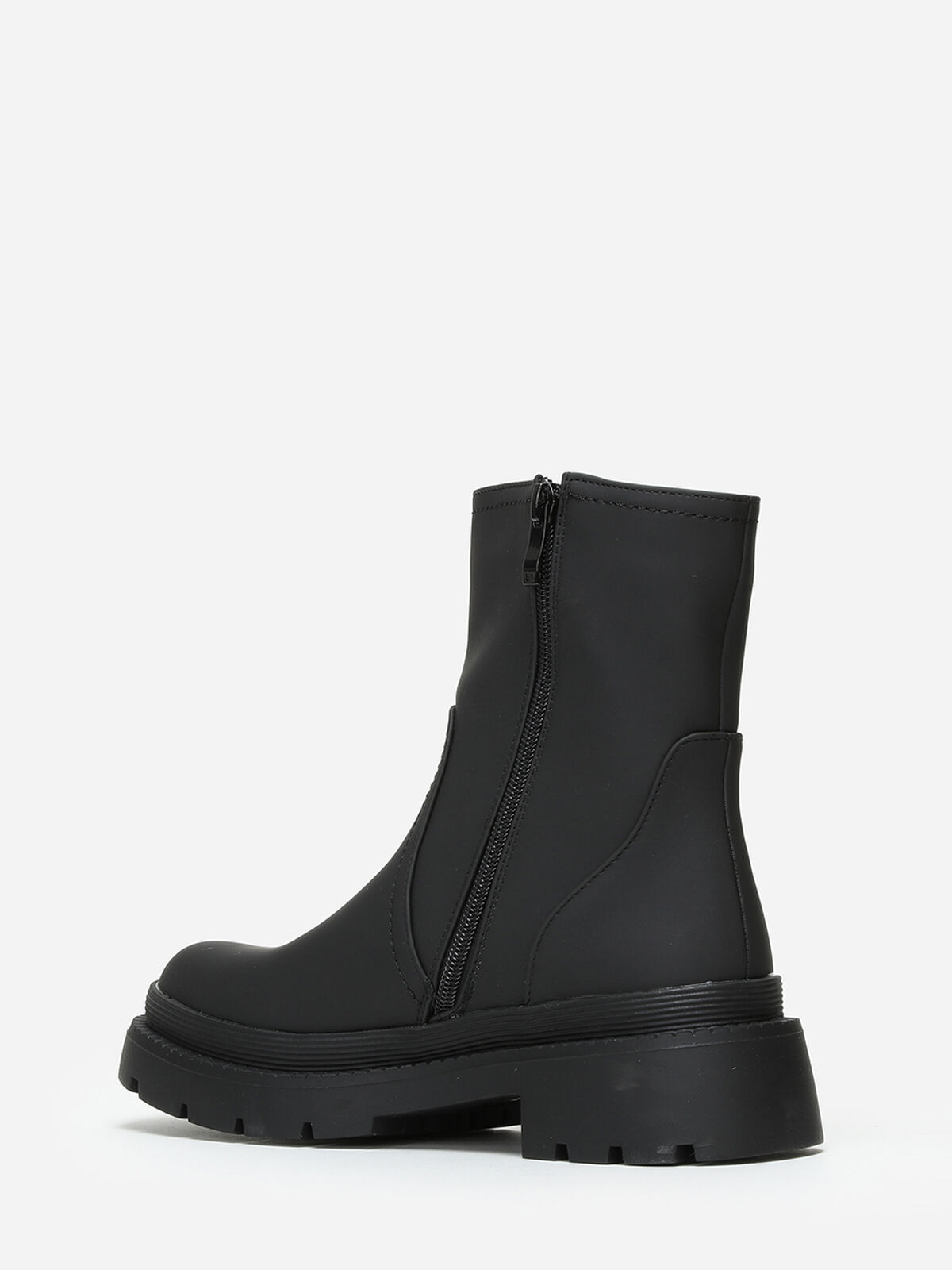 Bottines crantées effet mat- Noir